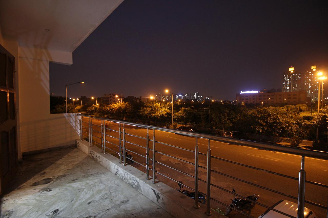 Oyo 9192 Hotel Raghav Residency ノイダ エクステリア 写真