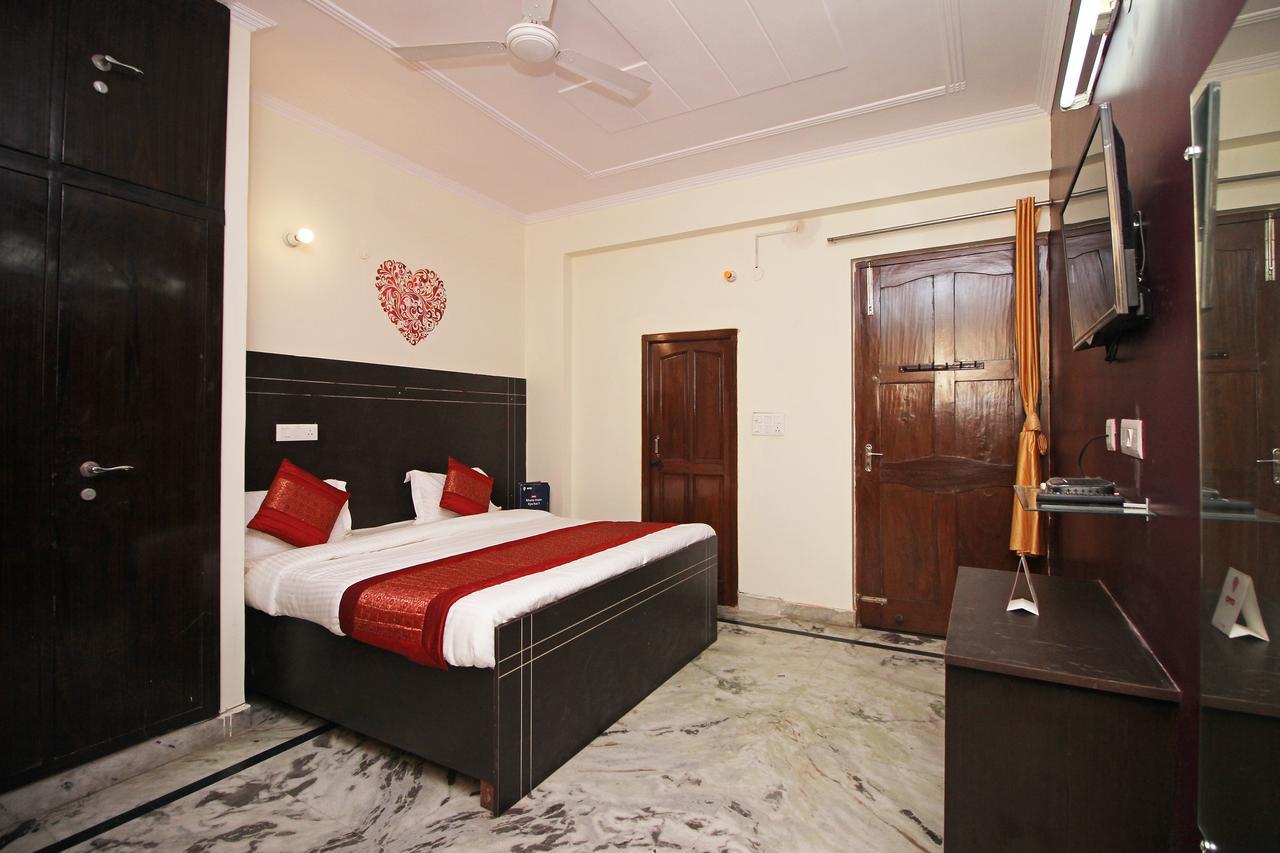 Oyo 9192 Hotel Raghav Residency ノイダ エクステリア 写真