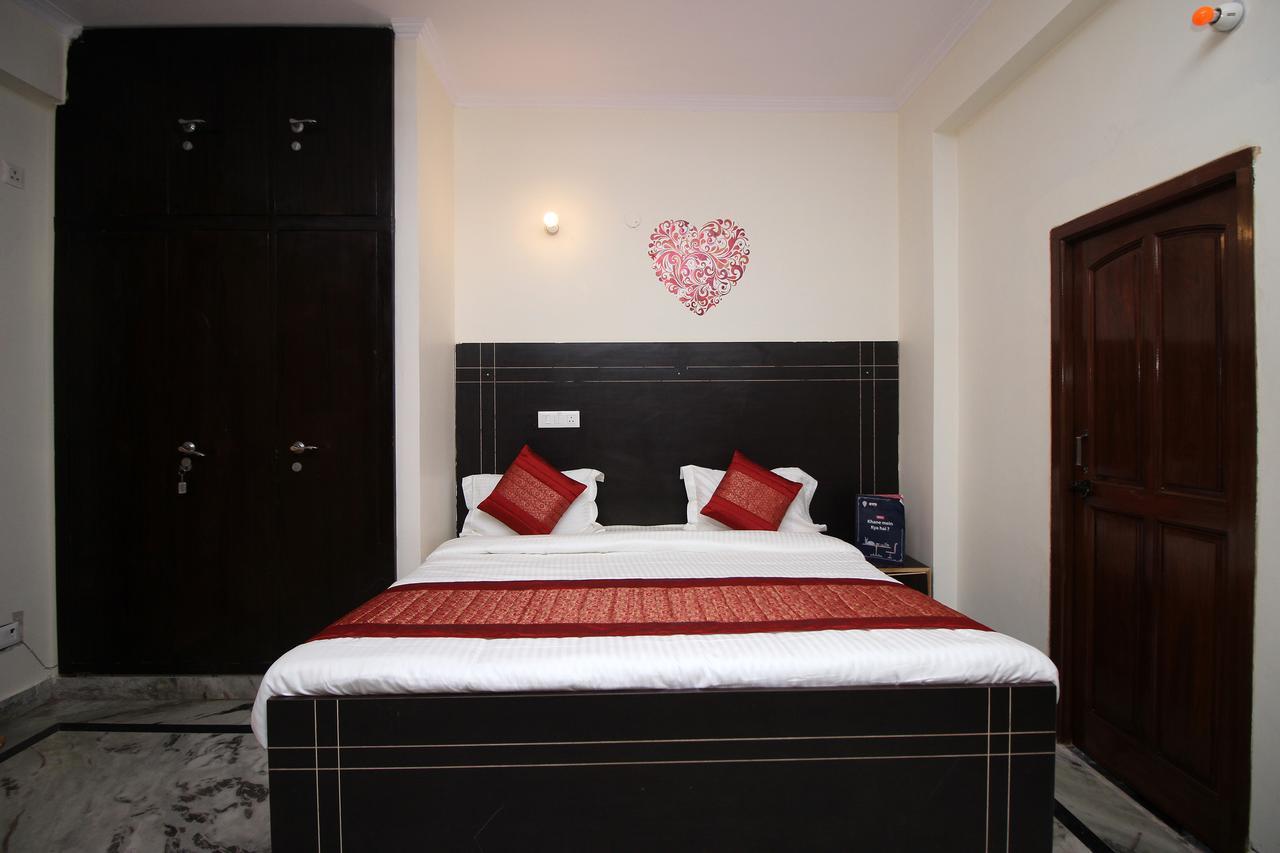 Oyo 9192 Hotel Raghav Residency ノイダ エクステリア 写真