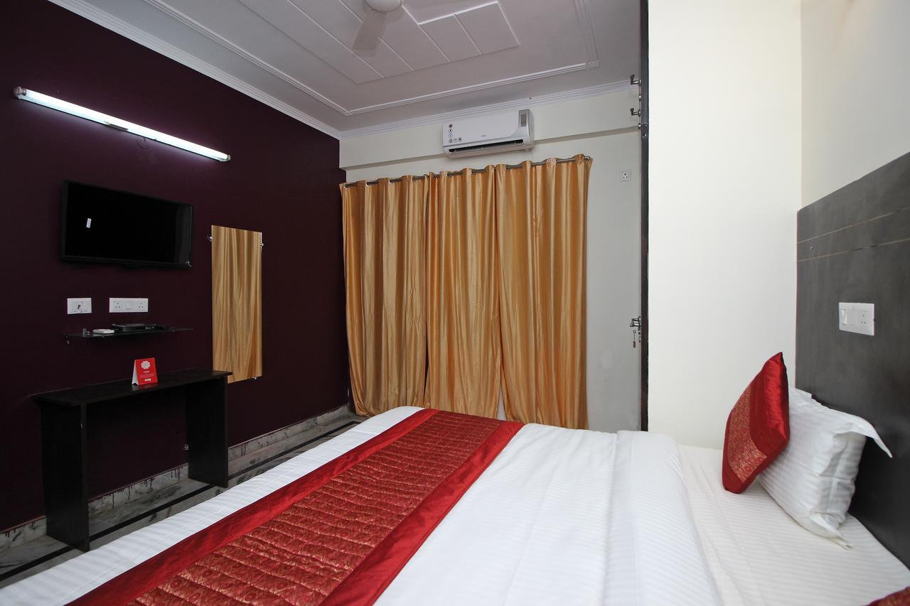 Oyo 9192 Hotel Raghav Residency ノイダ エクステリア 写真